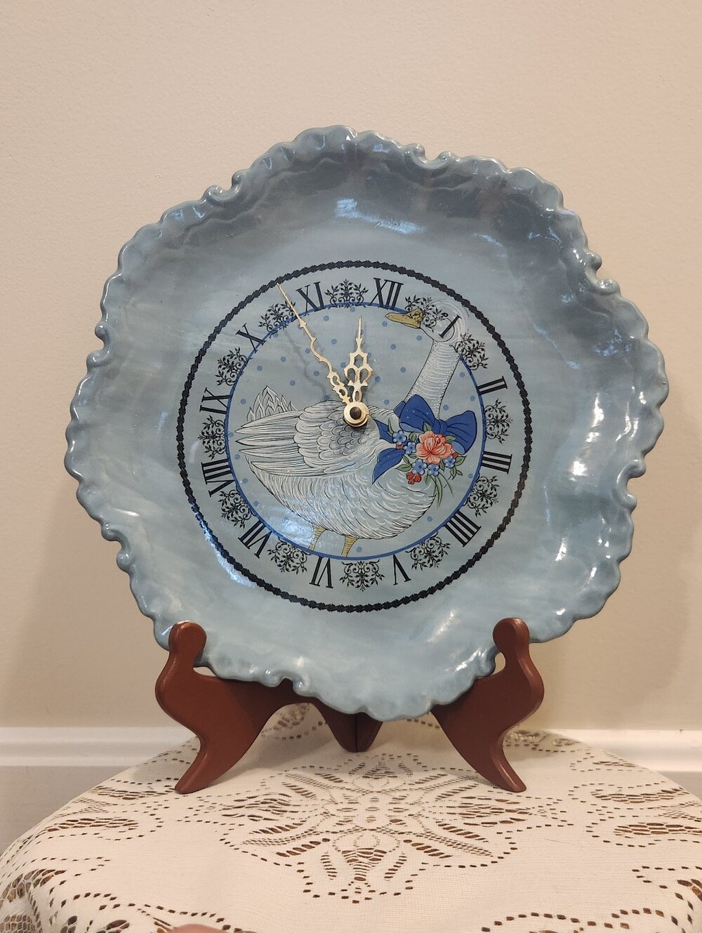 Ceramic Blue Goose Plate Wall Clock With Scalloped Edge And Roman Numerals